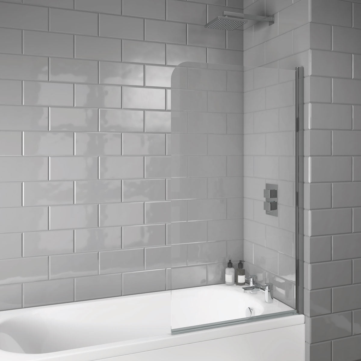 6mm Radius Edge Bathscreen 1400x800 mm